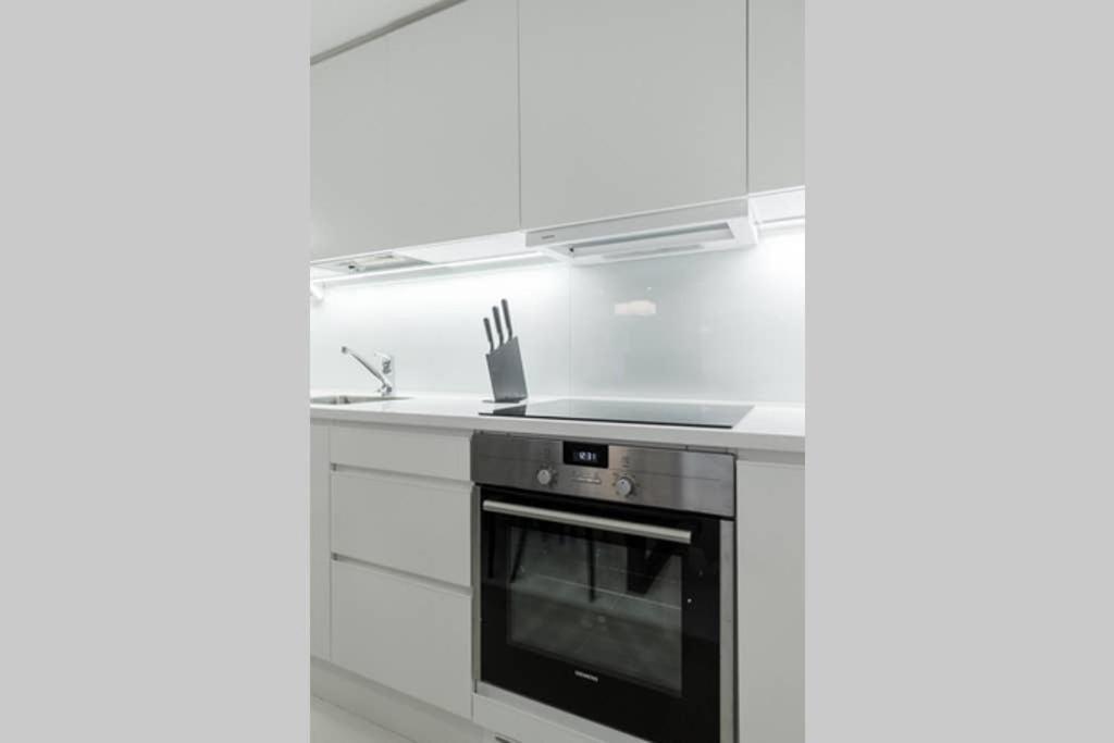 Sleek And Spacious 3 Bedroom In Centre Appartement Helsinki